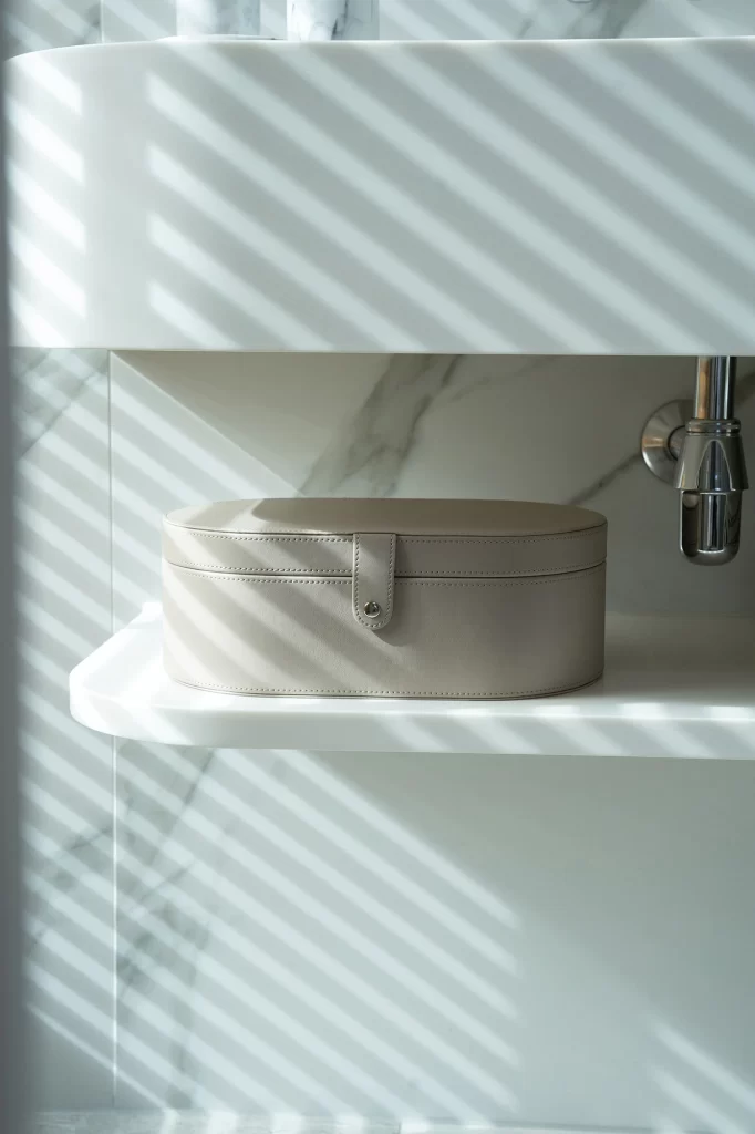 Decoração em Eco-pele Areas WC 3 - Nevis_1