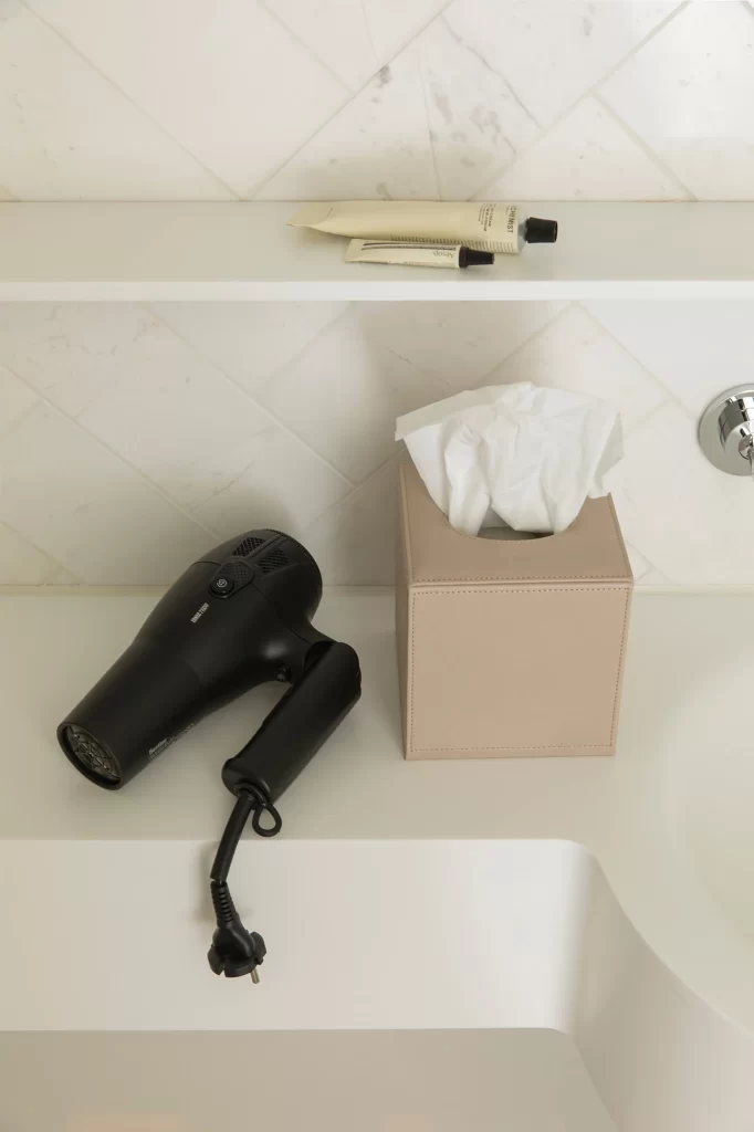 Decoração em Eco-pele Area WC 4 - Levante 5